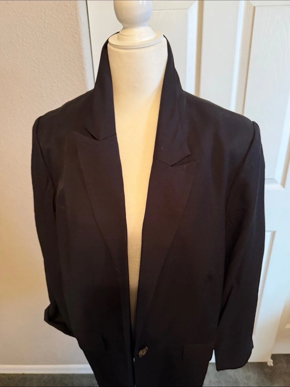 Black Men's Single-Button Blazer